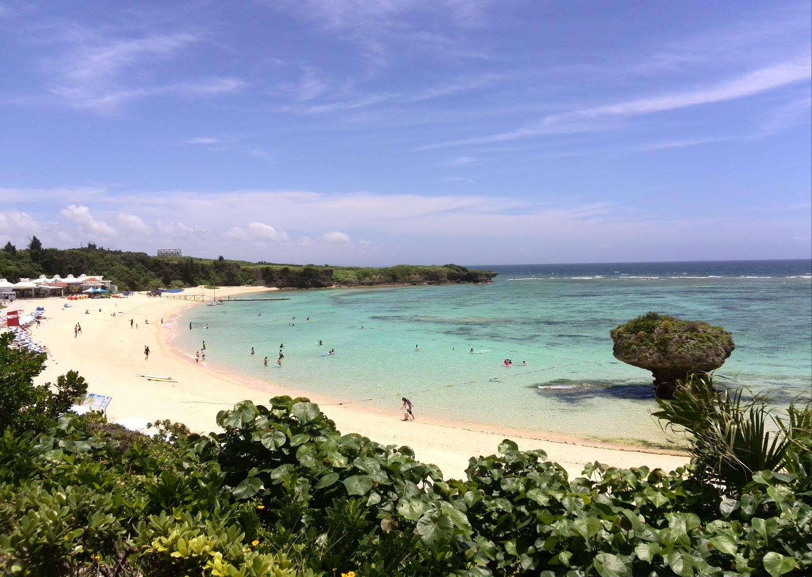 沖縄エメラルドの海.jpg